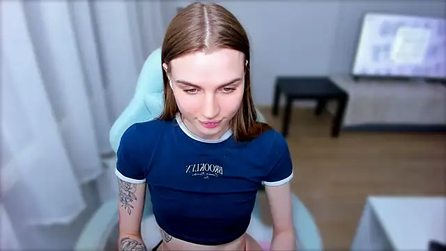 Snapshot of StellaLawless chatting on March 10, 11:27 pm StellaLawless online show from March 10, 11:27 pm