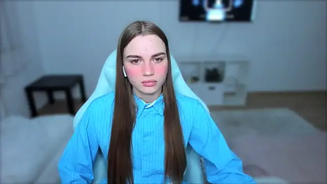 Snapshot of StellaLawless chatting on March 22, 9:42 pm StellaLawless online show from March 22, 9:42 pm