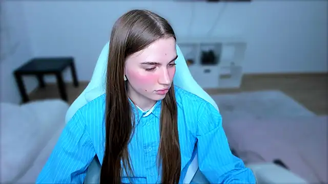 Snapshot of StellaLawless chatting on March 23, 12:47 am StellaLawless online show from March 23, 12:47 am