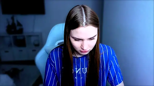 Snapshot of StellaLawless chatting on November 29, 2:42 pm StellaLawless online show from November 29, 2:42 pm