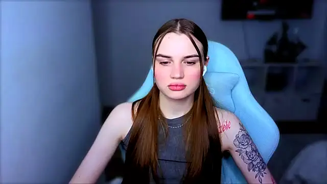 Snapshot of StellaLawless chatting on December 13, 7:53 pm StellaLawless online show from December 13, 7:53 pm