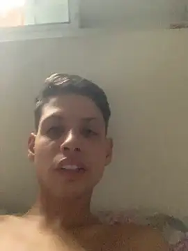 Snapshot of matheuszk_007 chatting on January 16, 8:35 pm matheuszk 007 online show from January 16, 8:35 pm