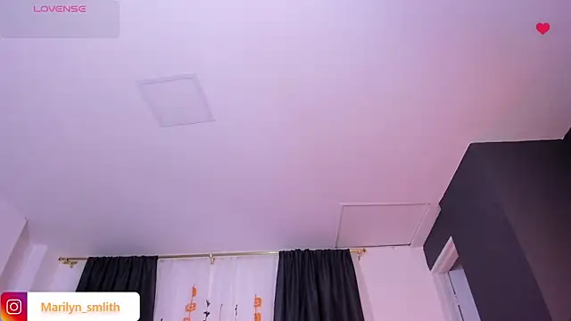 MarilynSmIith online show from October 16, 12:06 pm