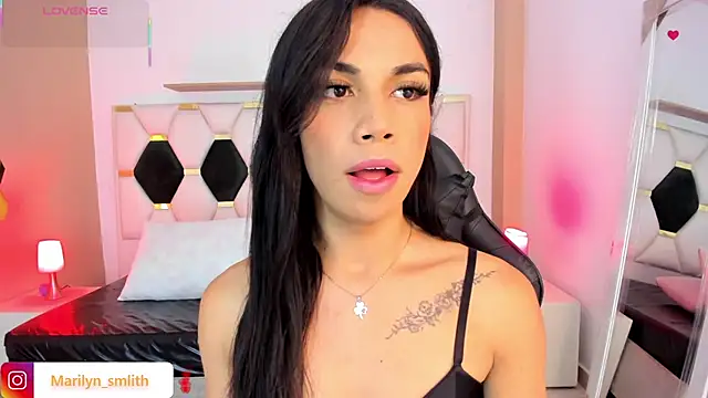 MarilynSmIith online show from March 24, 12:10 pm