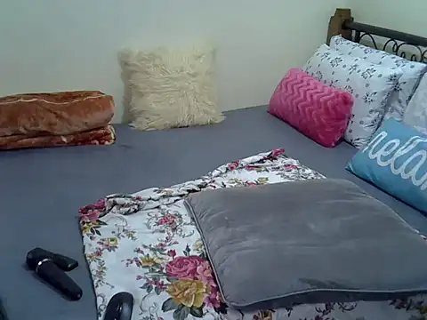 Sweet Bear online show from March 27, 5:57 am