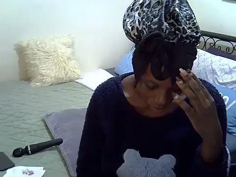 Sweet Bear online show from June 3, 5:29 pm