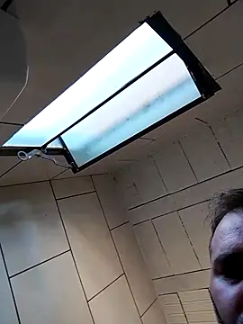 danielsafado222 online show from February 8, 2:16 pm