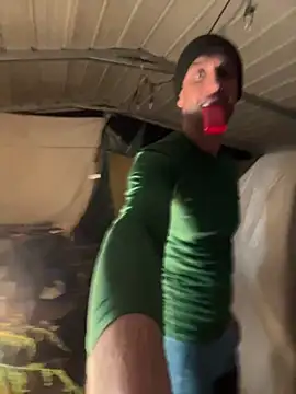 Snapshot of TheOnlyTwinTowers chatting on December 10, 9:55 am TheOnlyTwinTowers online show from December 10, 9:55 am