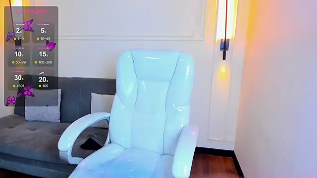 Snapshot of Paradise_boy_s chatting on December 3, 4:05 pm Paradise boy s online show from December 3, 4:05 pm