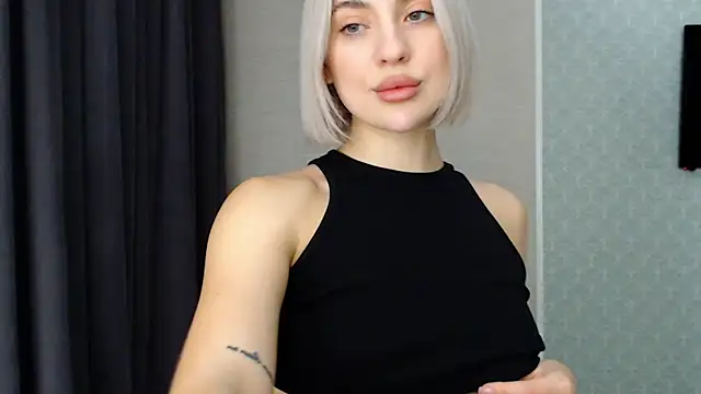 hot-sasha9 online show from December 11, 3:05 pm