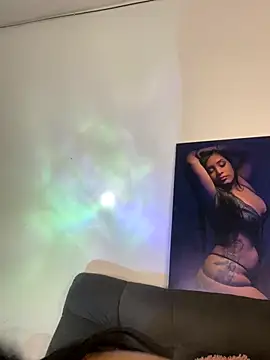 Sheeryl   online show from September 12, 9:37 pm