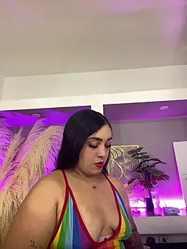 Sheeryl   online show from July 25, 5:38 am