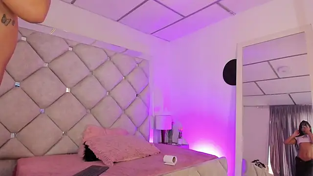 alessiaferry online show from February 2, 5:11 pm