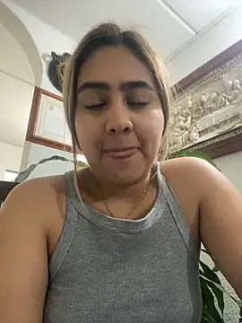 Snapshot of Miabonnett_ chatting on February 2, 12:51 am Miabonnett online show from February 2, 12:51 am