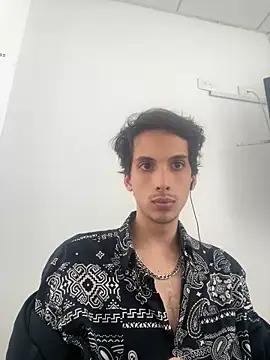 CamiloXx04 online show from February 20, 7:36 pm