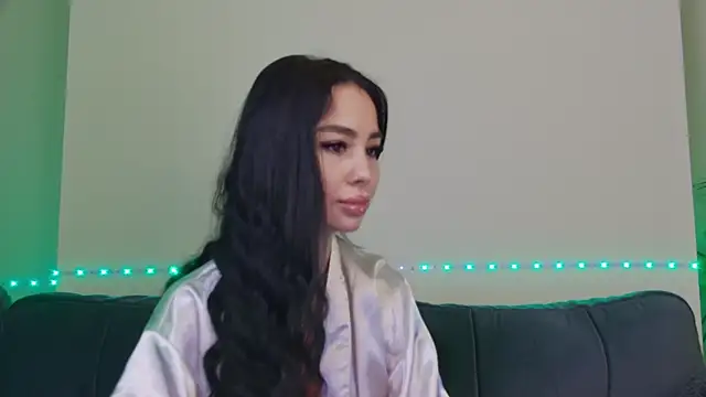 OnlyXandra online show from March 14, 7:15 am