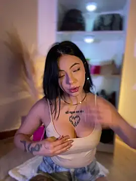 eva elifee online show from November 6, 5:08 am