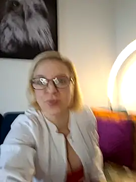 FrauleinSchmitt online show from January 10, 9:13 am