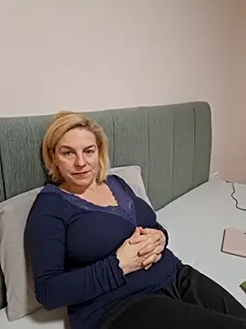 FrauleinSchmitt online show from January 18, 2:44 pm