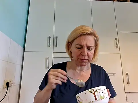 FrauleinSchmitt online show from February 21, 8:40 am