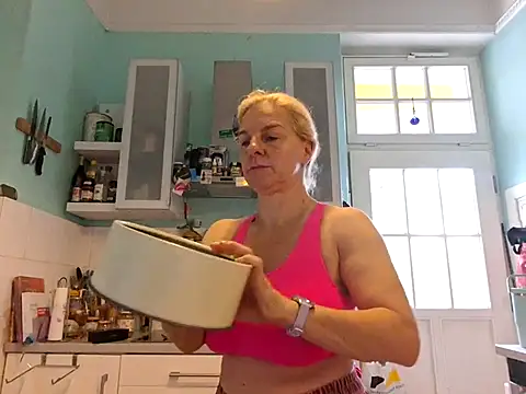 FrauleinSchmitt online show from October 17, 7:22 am