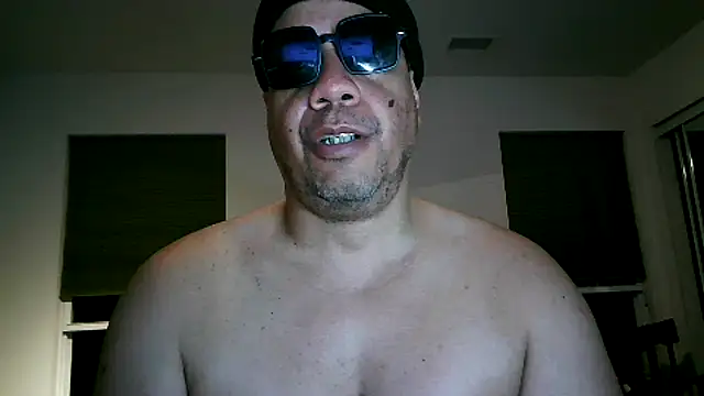 Snapshot of pimpdaddy4ever chatting on February 27, 4:20 am pimpdaddy4ever online show from February 27, 4:20 am