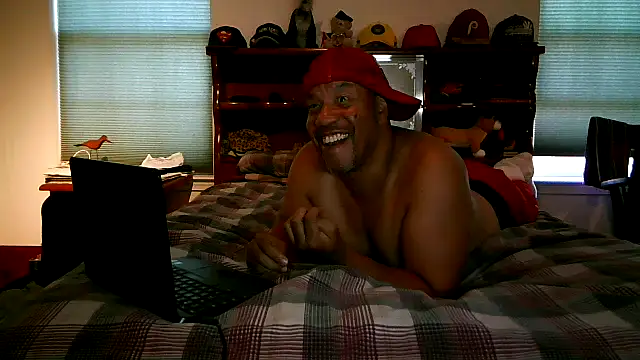 Snapshot of pimpdaddy4ever chatting on October 9, 6:17 pm pimpdaddy4ever online show from October 9, 6:17 pm