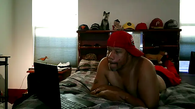 Snapshot of pimpdaddy4ever chatting on October 16, 12:17 pm pimpdaddy4ever online show from October 16, 12:17 pm