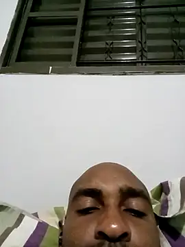 Snapshot of Beto0815 chatting on April 16, 2:23 am Beto0815 online show from April 16, 2:23 am