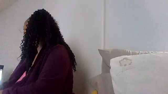 BabeAssXX online show from May 25, 6:30 am