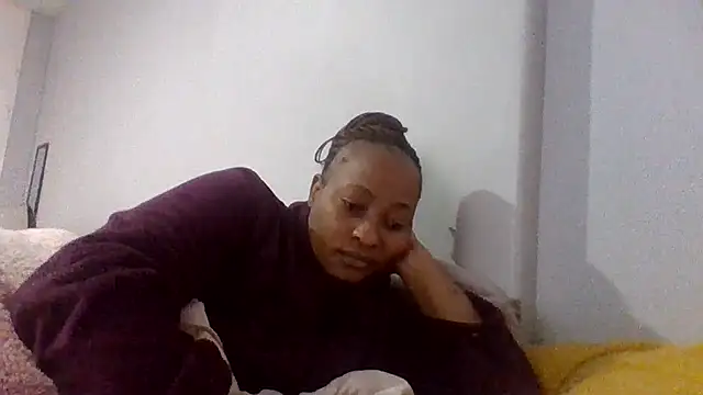 BabeAssXX online show from July 5, 5:36 am
