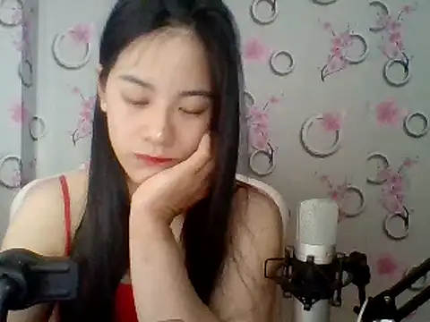 Snapshot of Nana-68 chatting on January 31, 2:28 pm Nana-68 online show from January 31, 2:28 pm