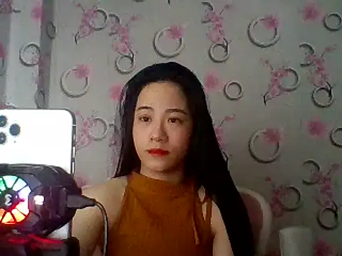 Snapshot of Nana-68 chatting on February 4, 1:02 am Nana-68 online show from February 4, 1:02 am