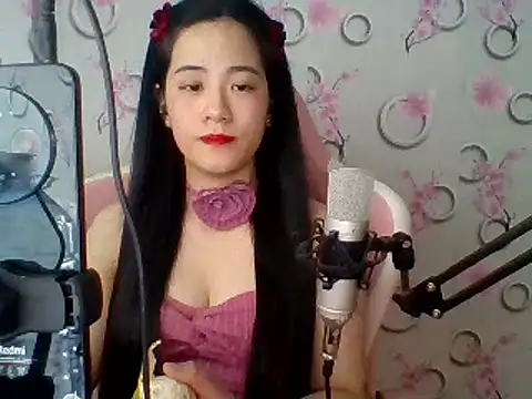 Snapshot of Nana-68 chatting on February 12, 4:12 am Nana-68 online show from February 12, 4:12 am