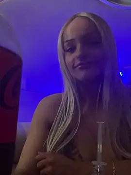Snapshot of stenzxx chatting on December 31, 5:51 pm stenzxx online show from December 31, 5:51 pm