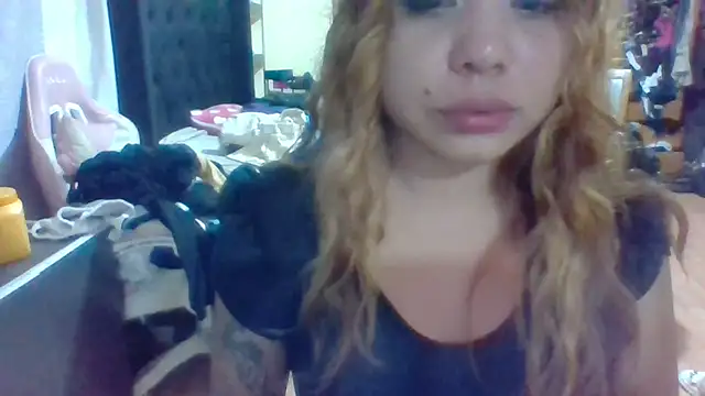 Jennxdolls online show from January 31, 3:20 am