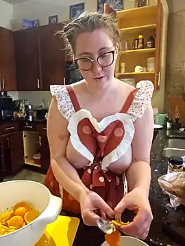 littlelustlamb online show from January 24, 9:37 pm