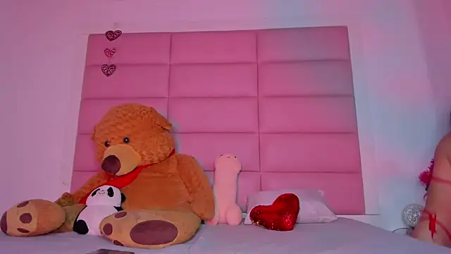 little-Emma online show from January 26, 3:06 am