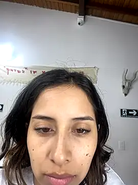 little-Emma online show from October 3, 2:52 am