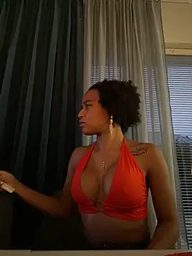 Black Dolll online show from December 29, 1:49 pm