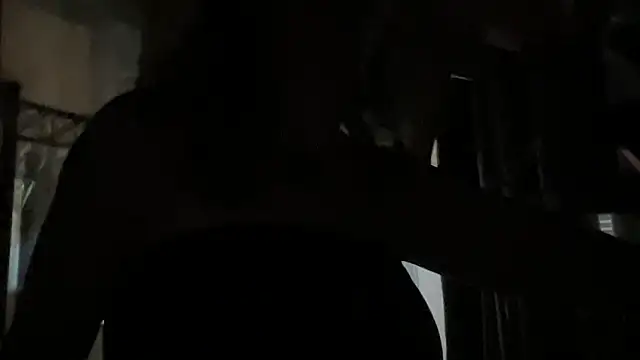 Snapshot of MonroeLoves chatting on February 28, 11:12 pm MonroeLoves online show from February 28, 11:12 pm