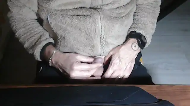 Adri gard online show from December 19, 9:22 pm