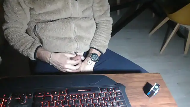 Adri gard online show from March 6, 9:11 pm