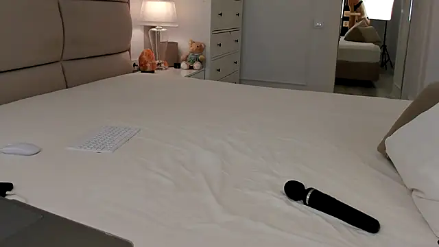 Snapshot of Jacky_Lucky chatting on February 23, 9:16 pm Jacky Lucky online show from February 23, 9:16 pm