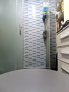 Snapshot of calamardo19 chatting on February 13, 6:09 am calamardo19 online show from February 13, 6:09 am