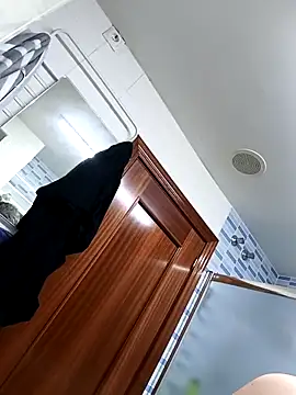 Snapshot of calamardo19 chatting on February 22, 6:06 am calamardo19 online show from February 22, 6:06 am