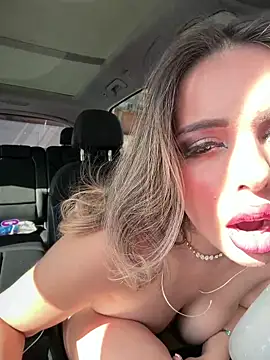 Alirawrz online show from November 22, 1:10 pm