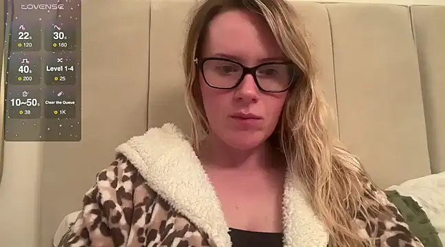 Snapshot of redheadrosie69 chatting on March 2, 8:07 pm redheadrosie69 online show from March 2, 8:07 pm