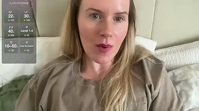 Snapshot of redheadrosie69 chatting on March 11, 1:56 pm redheadrosie69 online show from March 11, 1:56 pm