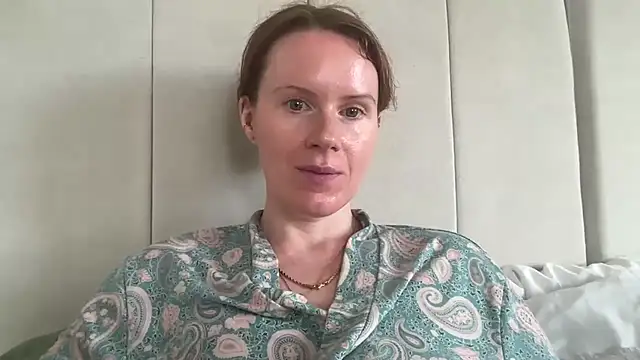Snapshot of redheadrosie69 chatting on September 10, 9:09 am redheadrosie69 online show from September 10, 9:09 am